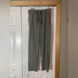 Lululemon On The Fly Jogger